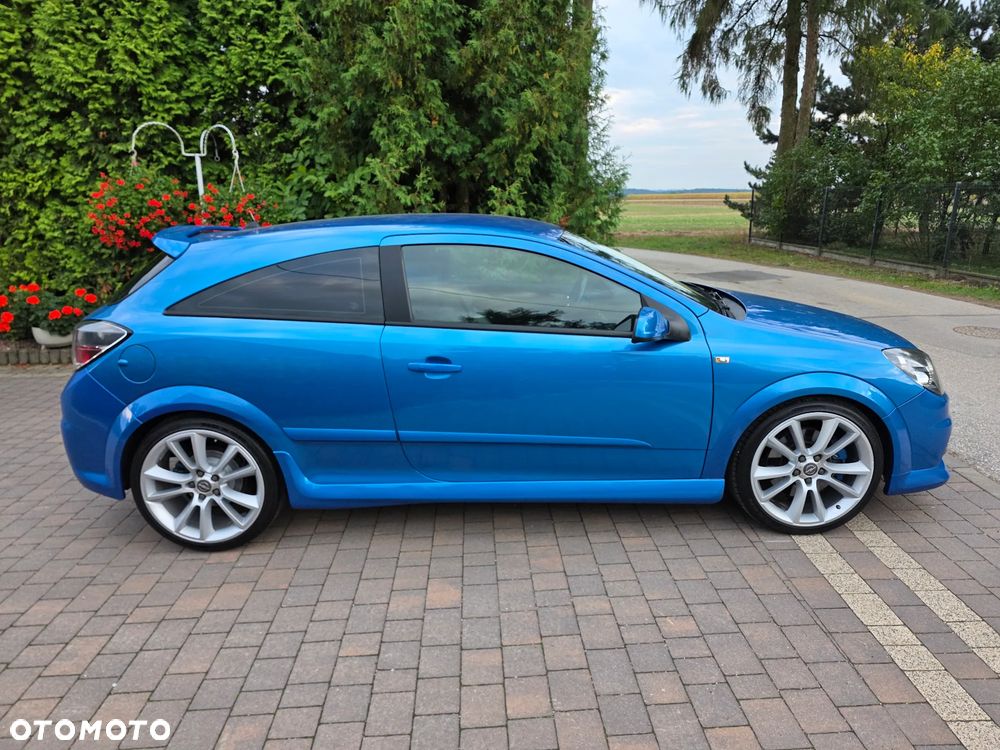 Opel Astra OPC - 4