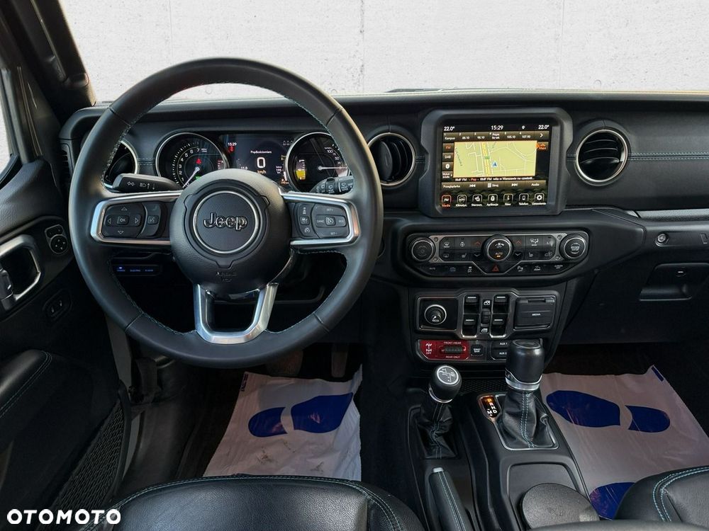 Jeep Wrangler - 22