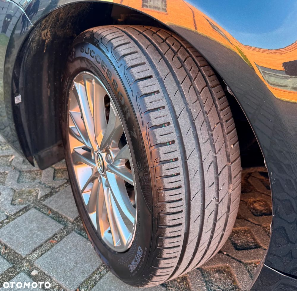 Toyota Avensis Touring Sports 1.6 D-4D Executive - 16