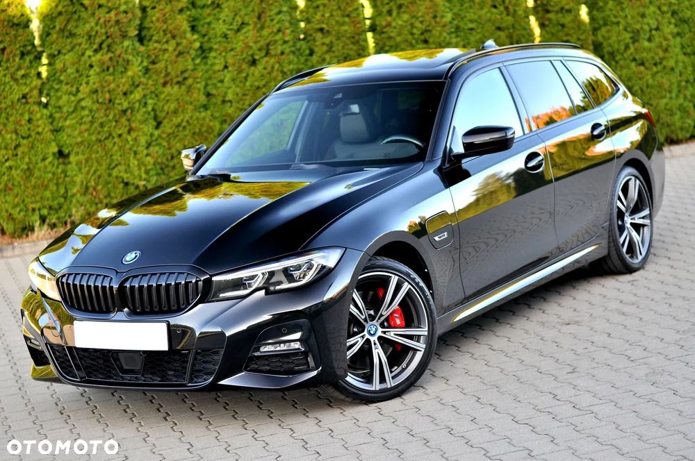 BMW Seria 3 330e xDrive M Sport - 8