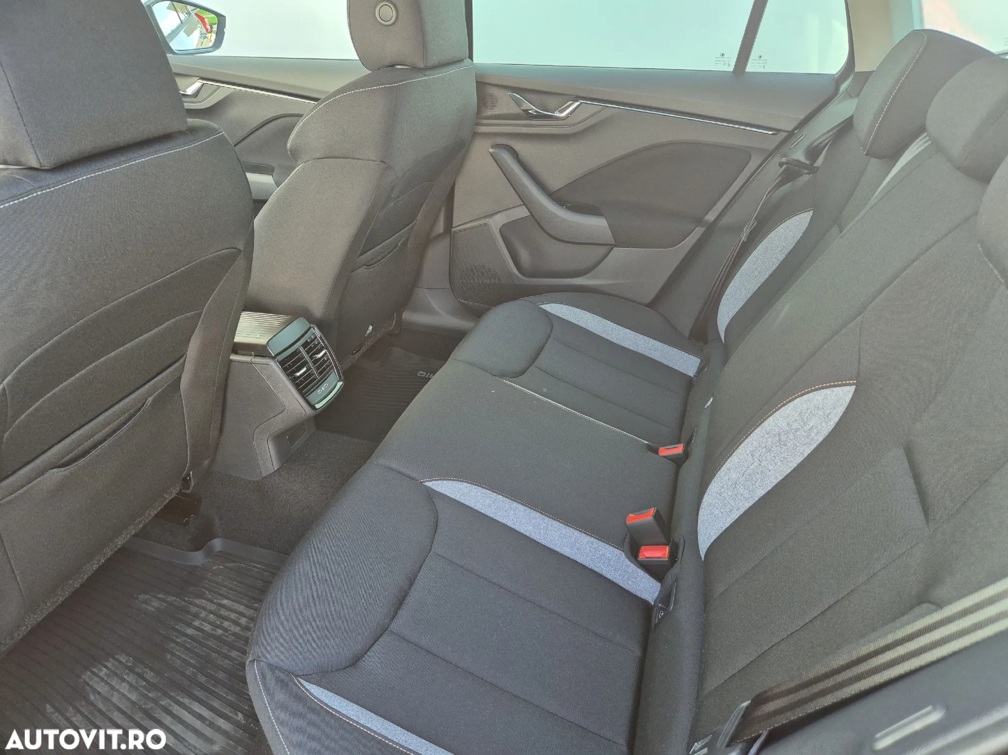 Skoda Kamiq 1.5 TSI DSG Selection - 12