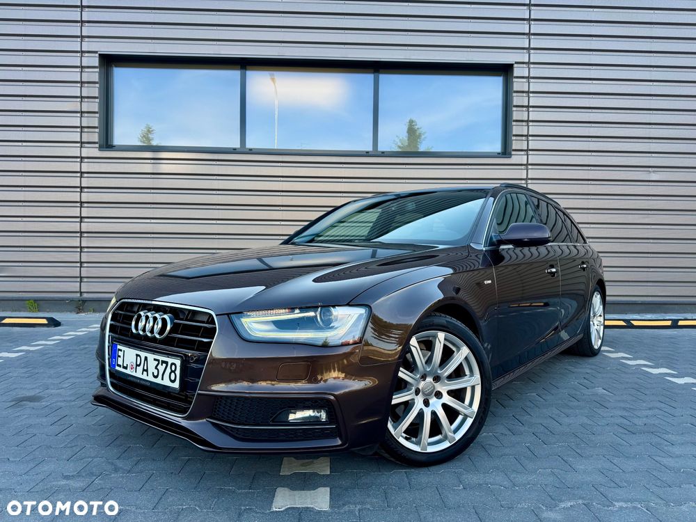 Audi A4 Avant 2.0 TDI DPF quattro S tronic S line Sportpaket - 2