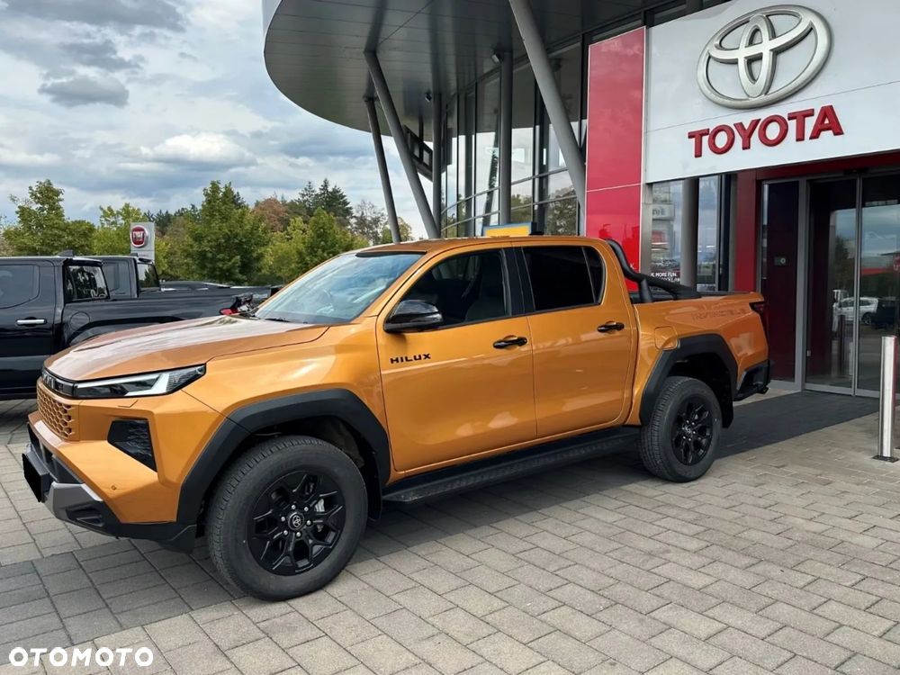 Toyota Hilux - 3