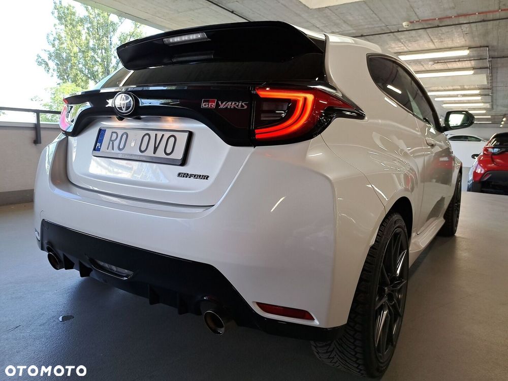 Toyota Yaris - 40