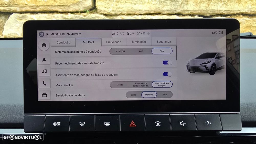 MG MG4 64 kWh Luxury - 31