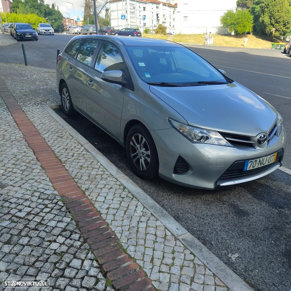 Toyota Auris Touring Sports - 1