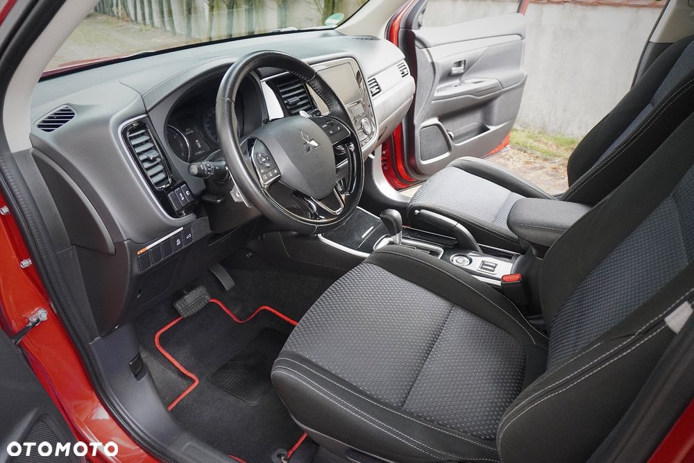 Mitsubishi Outlander 2.0 4WD CVT Diamant Edition+ - 8