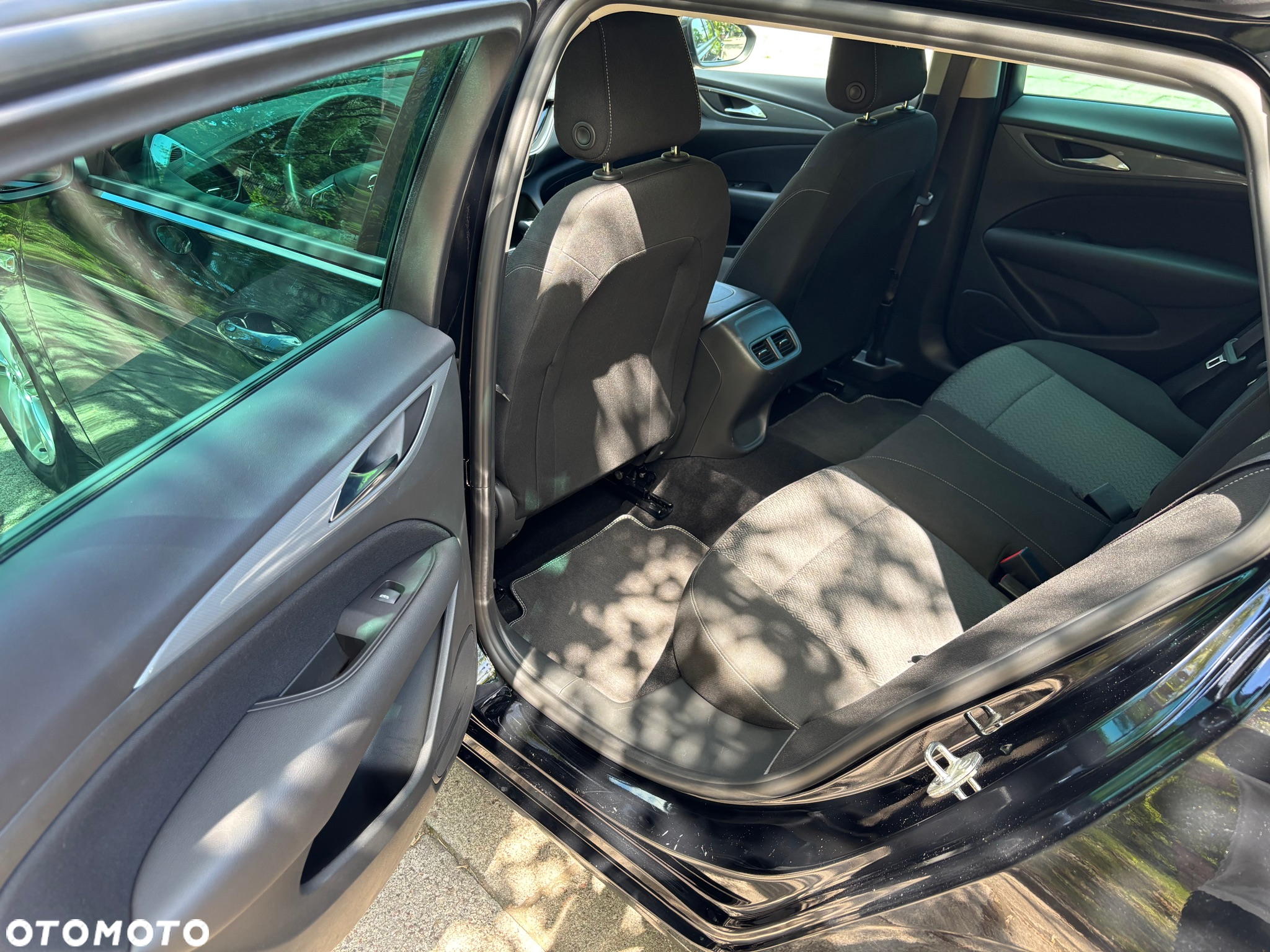 Opel Insignia 1.5 T Enjoy S&S - 9