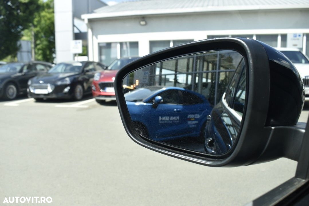 Ford Kuga - 32