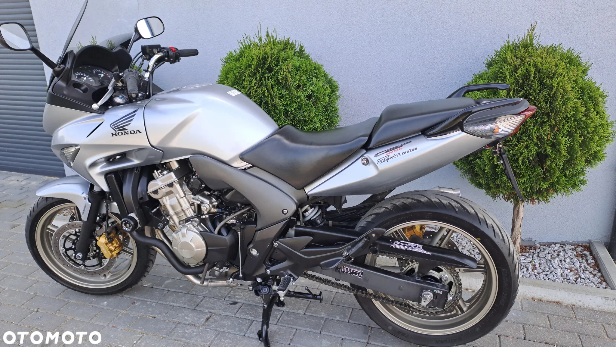 Honda CBF - 37