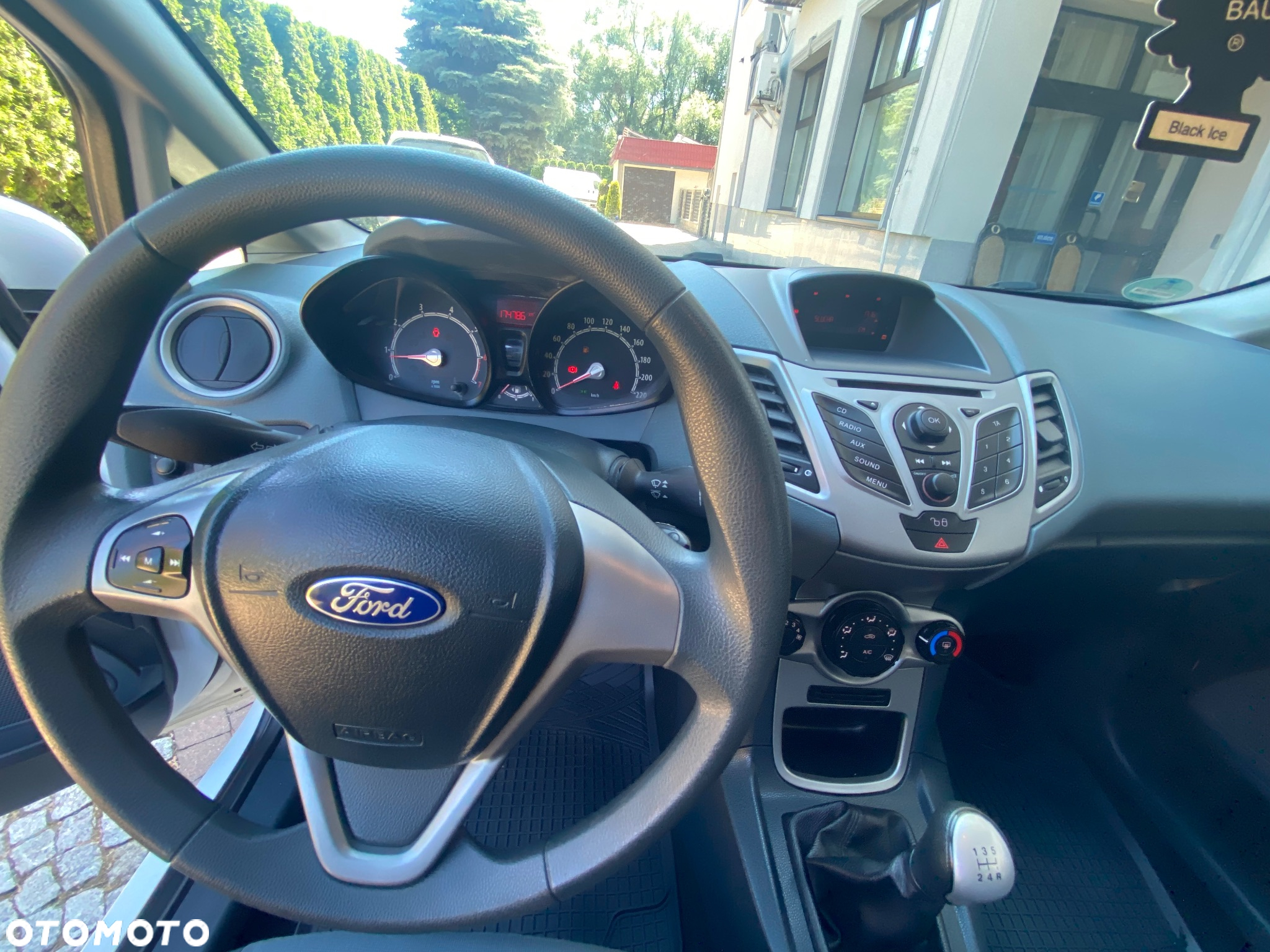 Ford Fiesta 1.25 Ambiente - 11