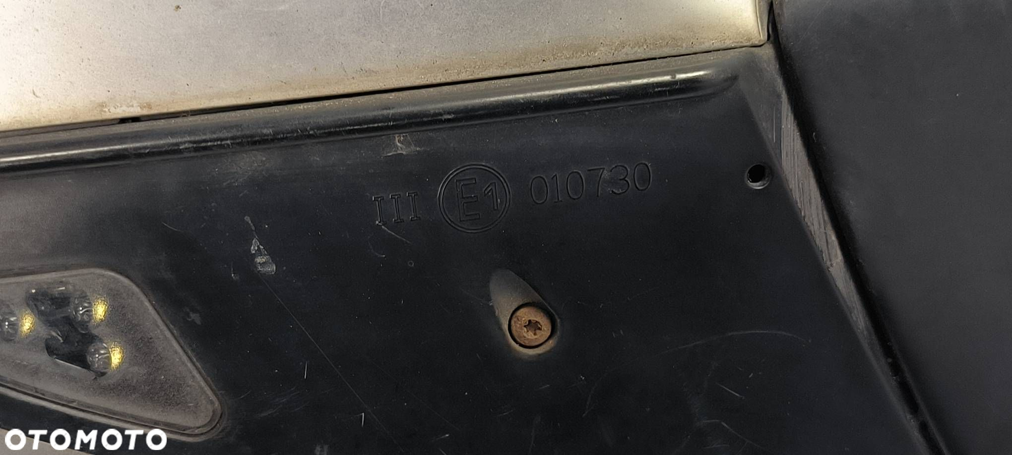 LUSTERKO LEWE AUDI A8 D3 PIN - 7