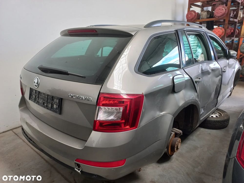 SKODA OCTAVIA III 3 z silnikiem 2.0 TDI 150km o oznaczeniu CRMB ze skrzynią manualną 6 - 2