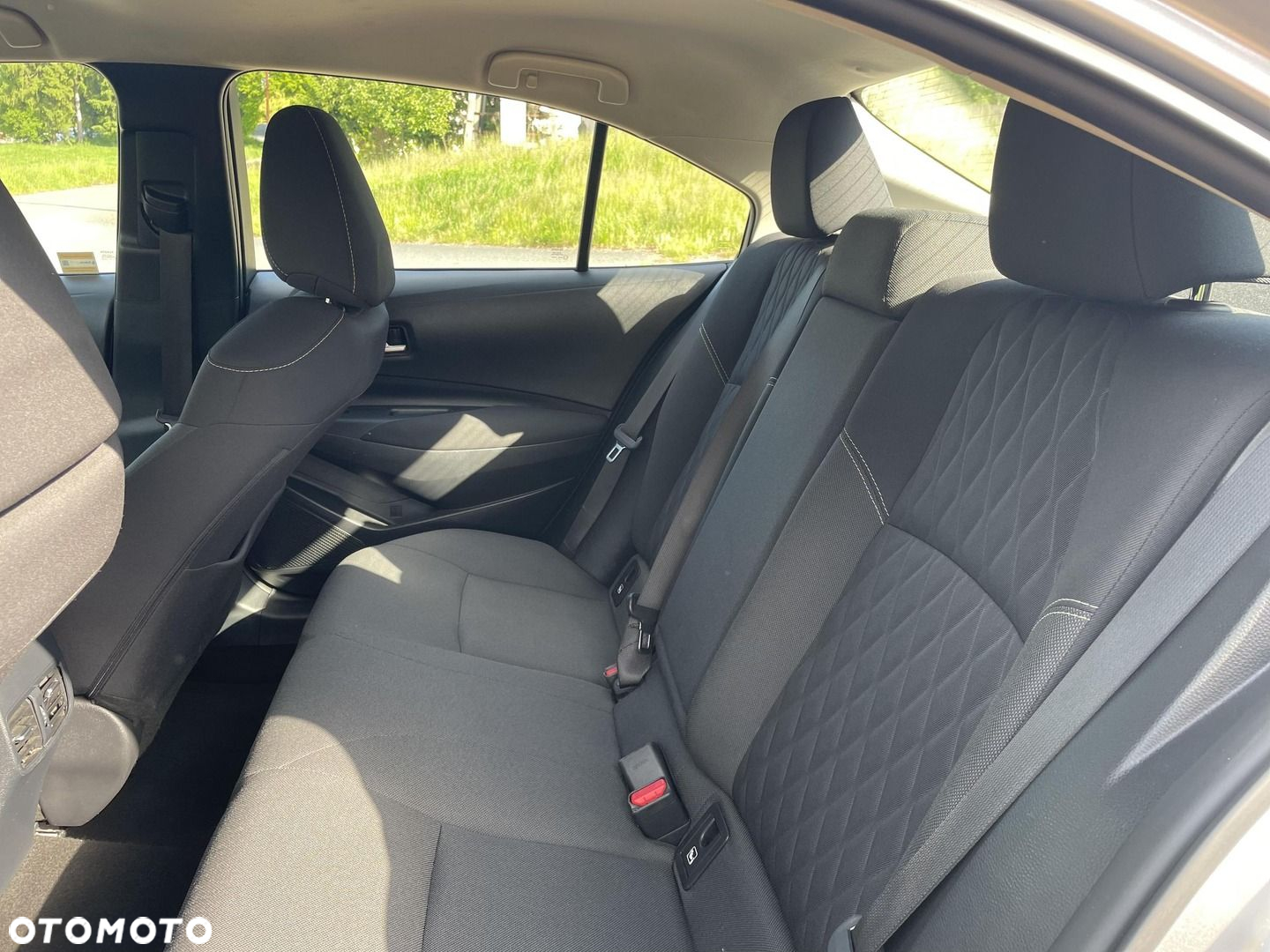 Toyota Corolla - 12