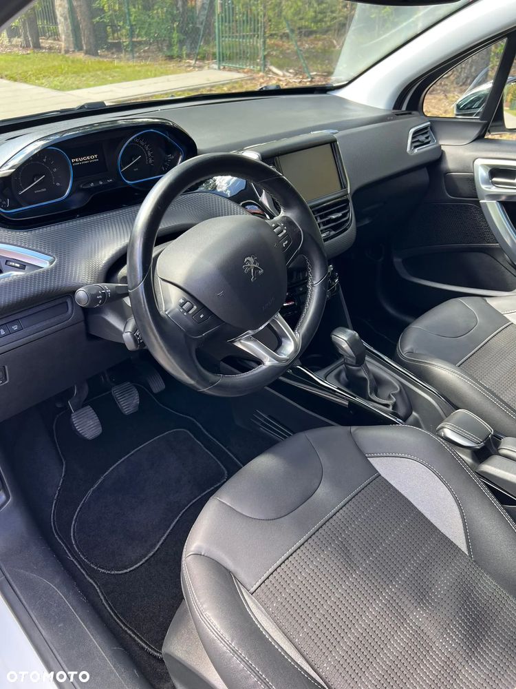 Peugeot 2008 1.6 BlueHDi Allure - 5