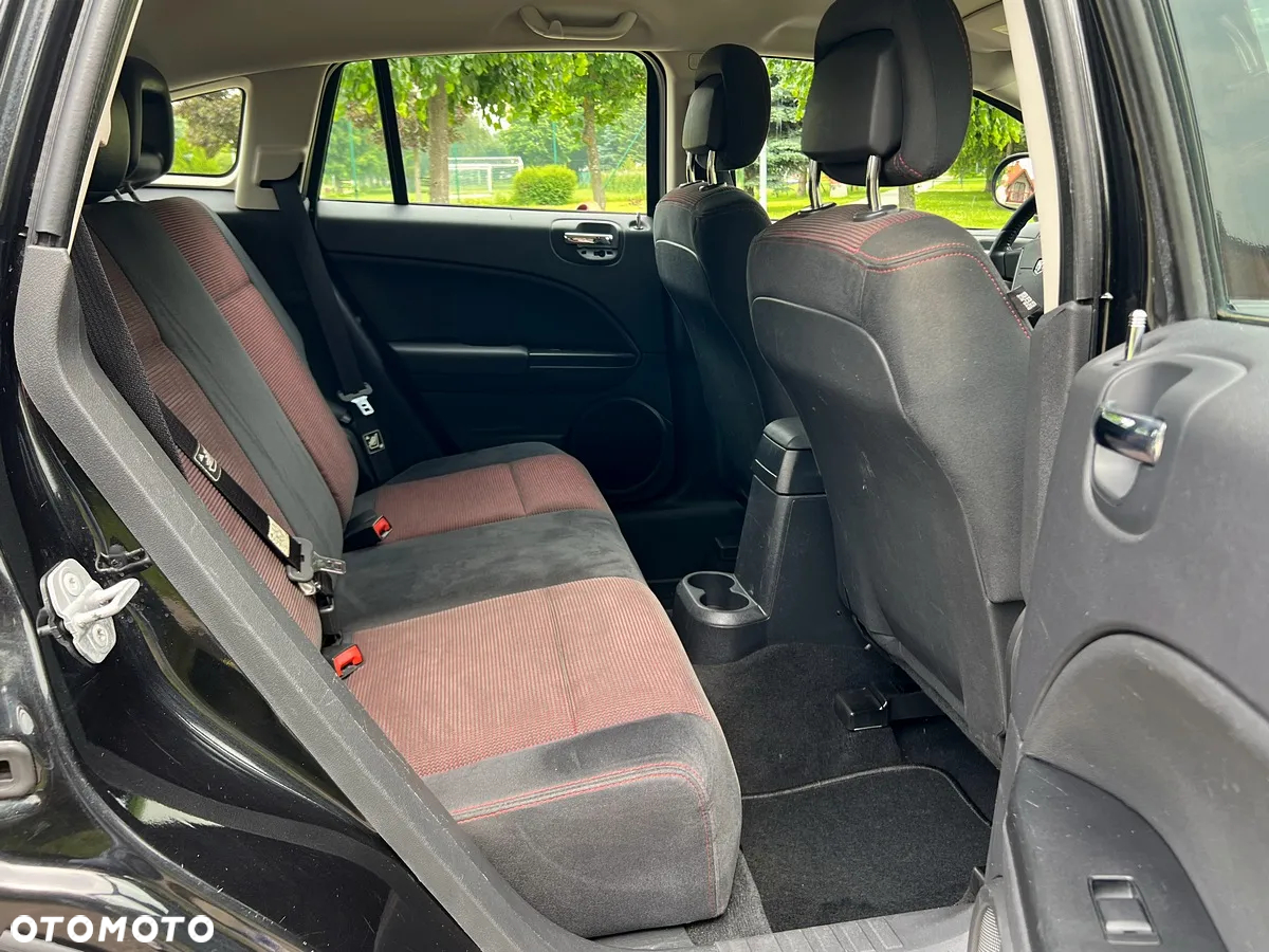 Dodge Caliber 2.0 SXT - 16