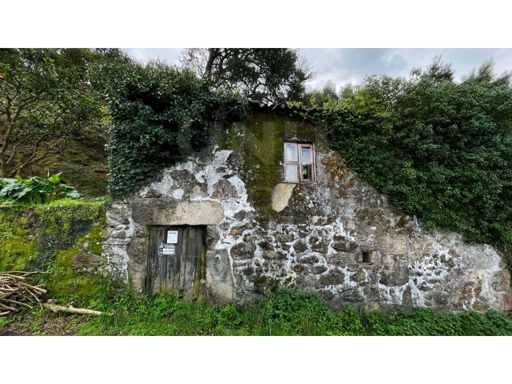 Moradias em ruína em Cerdal, VALENÇA - Grande imagem: 4/9