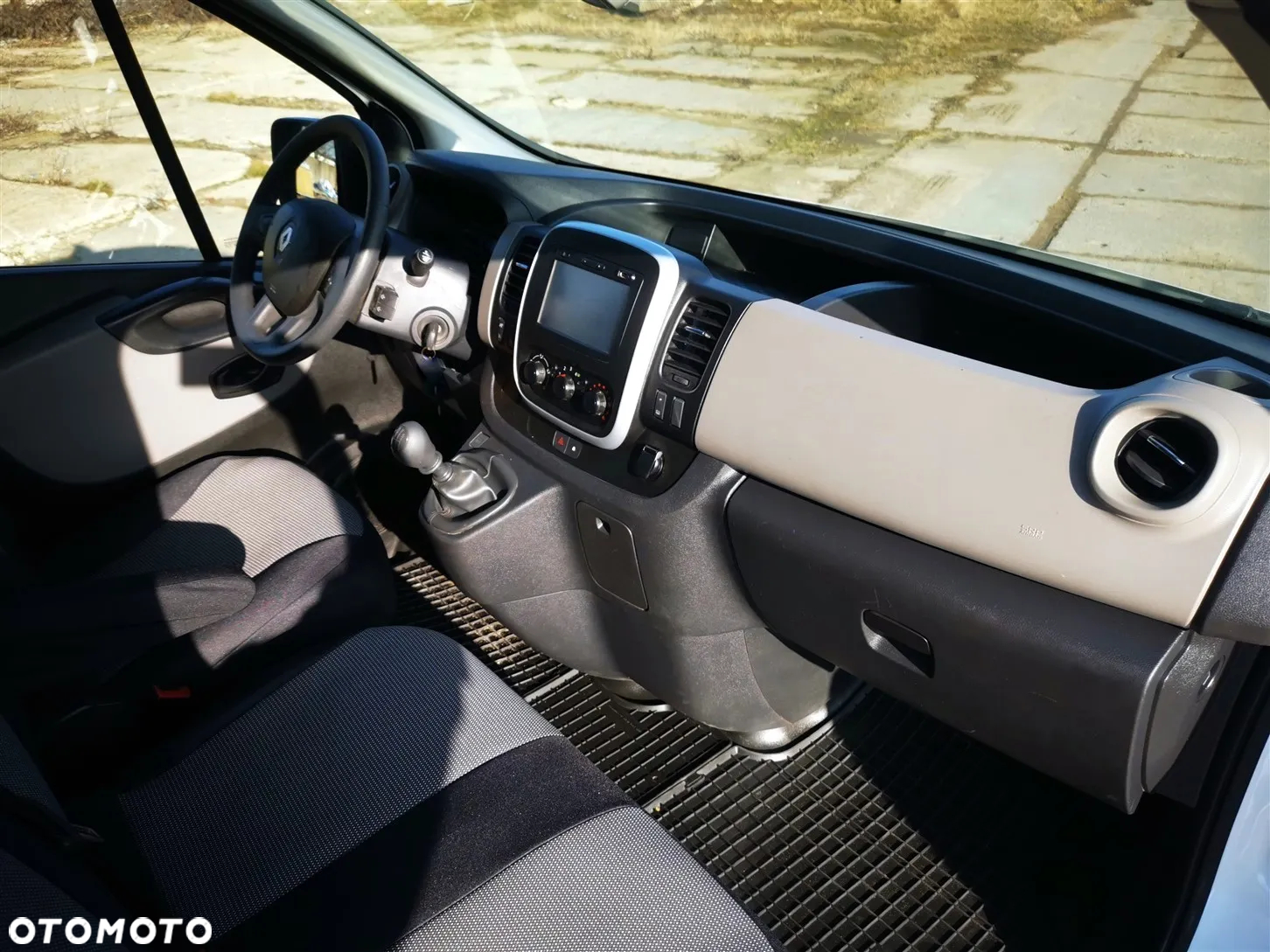 Renault Trafic - 29