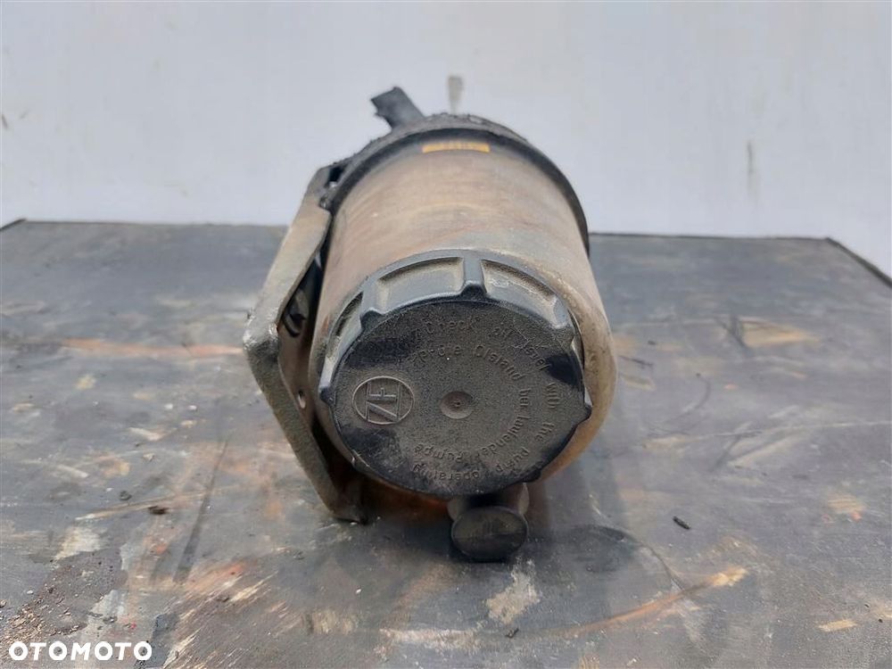 OBUDOWA FILTRA PALIWA SEPARATOR Solaris Urbino 12 6,2 - 3