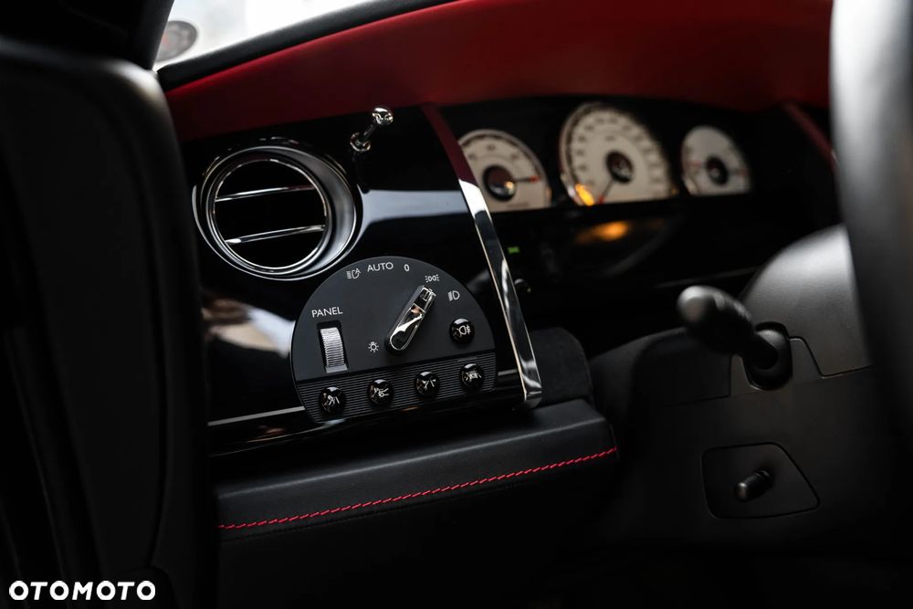 Rolls-Royce Wraith - 30