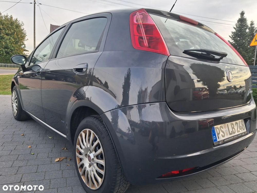 Fiat Grande Punto - 21