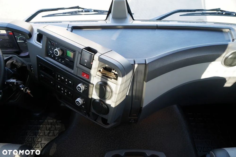 Renault C 430 / 6x4 / SKRZYNIOWY 7,2 M + HDS FASSI F215A / WYSÓW 10 M / STEROWANIE RADIOWE / WIDŁY / ROTATOR - 33
