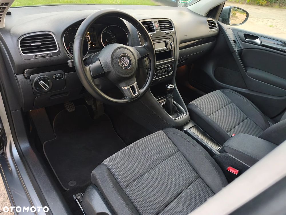 Volkswagen Golf 2.0 TDI DPF Comfortline - 5