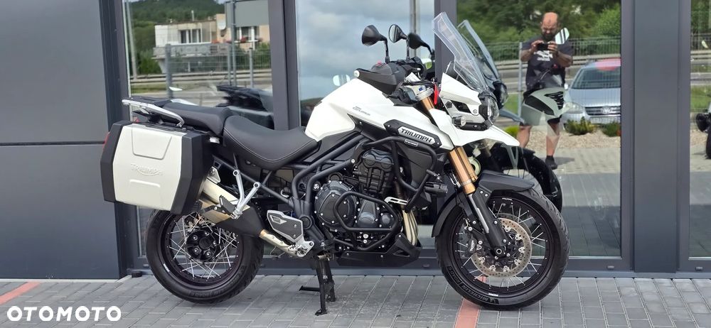 Triumph Tiger - 3