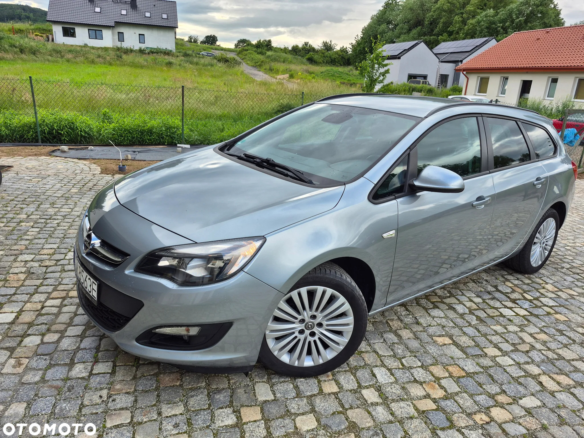 Opel Astra 1.4 Turbo Edition - 2