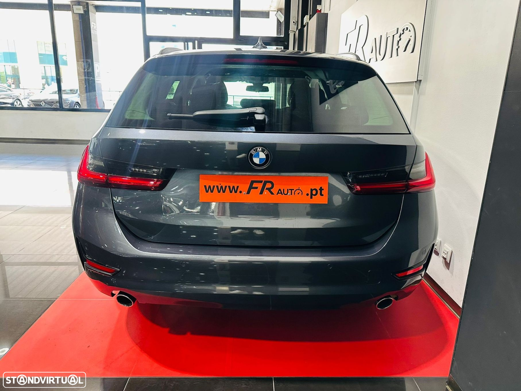 BMW 318 d Touring Auto - 17