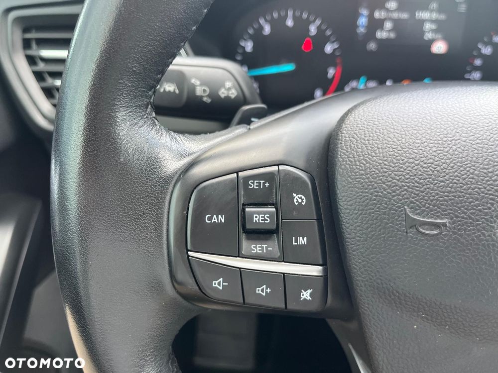 Ford Focus 1.0 EcoBoost Titanium - 8