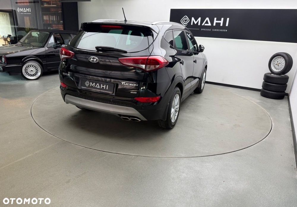 Hyundai Tucson 2.0 CRDi 4WD Trend - 11