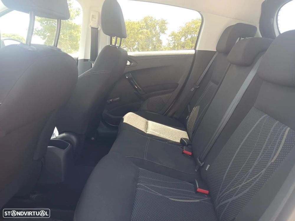 Peugeot 208 1.2 VTi Active - 14