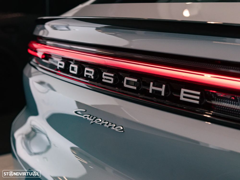 Porsche Cayenne Coupé E-Hybrid - 43