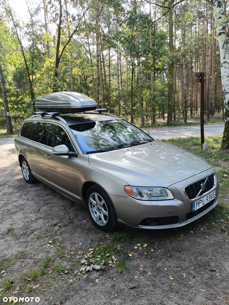 Volvo V70 2.0D Summum - 1
