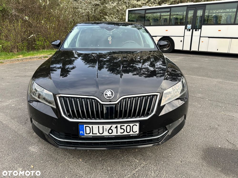Skoda Superb 2.0 TDI Active DSG - 6