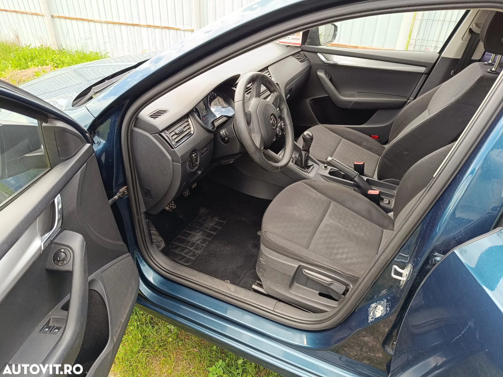 Skoda Octavia 1.6 TDI AMBITION - 10