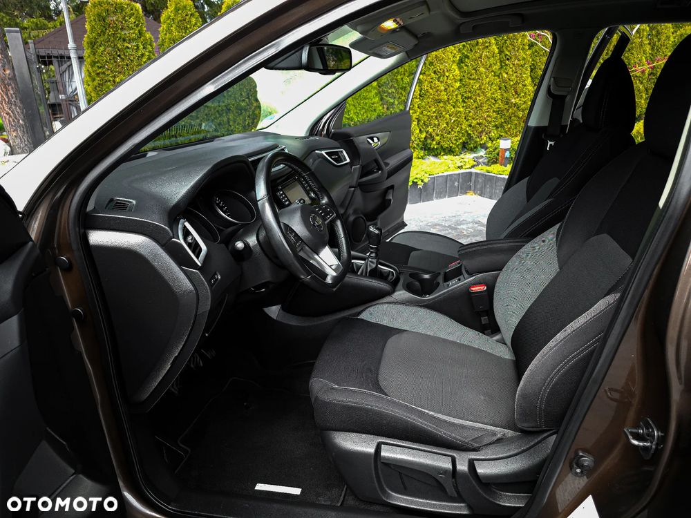 Nissan Qashqai 1.6 DIG-T Tekna+ - 17