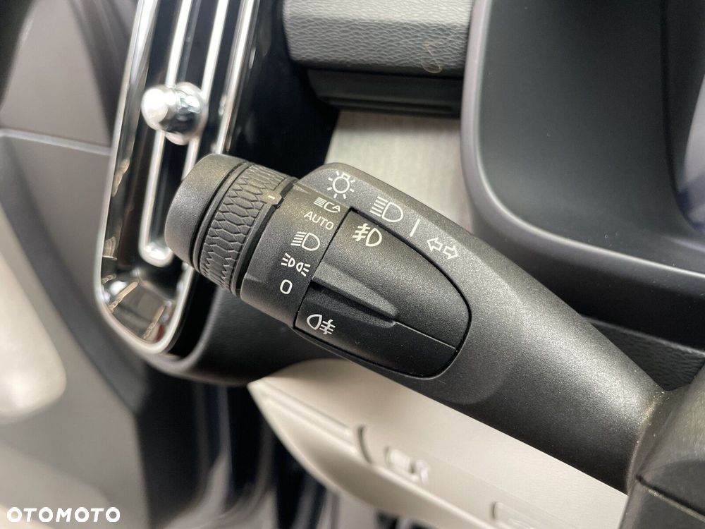 Volvo XC 40 D4 AWD Inscription - 28