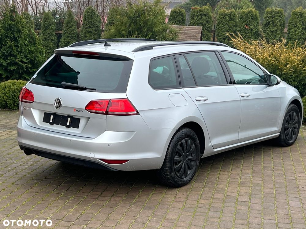 Volkswagen Golf - 8