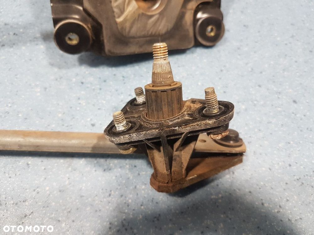 VOLVO V40 I 2-GI LIFT MECHANIZM SILNICZEK WYCIERACZEK PRZÓD D4192T3 - 3