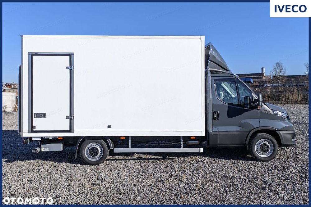 Iveco Daily 35S18 Kontener 8EP + Winda 3.0 180KM - 13