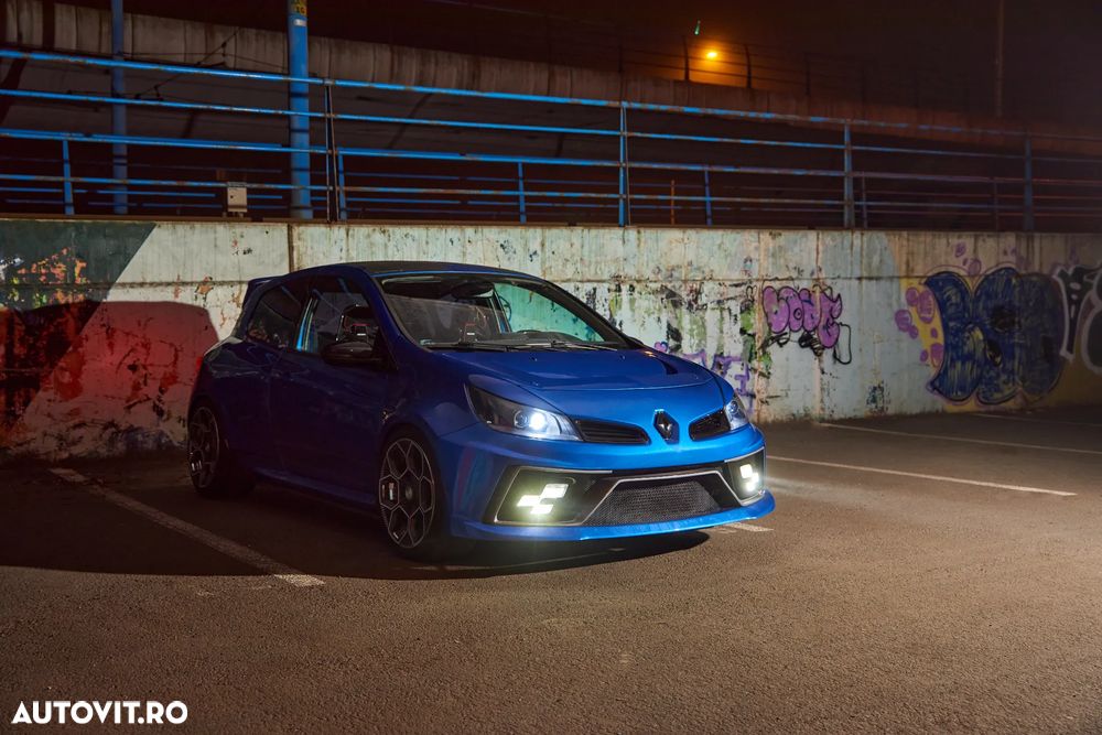 Renault Clio III 2.0 16V Sport - 18