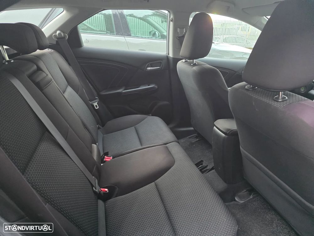 Honda Civic Tourer 1.6 i-DTEC Sport Connect Navi - 18