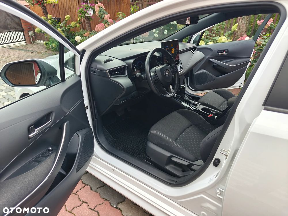 Toyota Corolla 1.8 Hybrid Comfort - 12