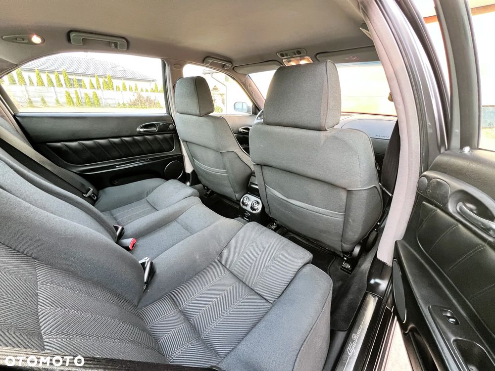 Alfa Romeo 166 - 12