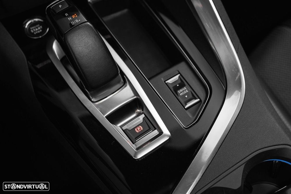 Peugeot 3008 1.6 Hybrid GT Pack e-EAT8 - 28