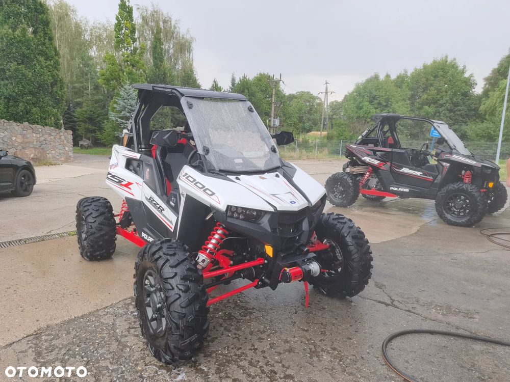 Polaris RZR - 26