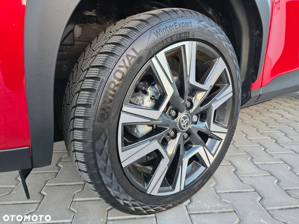 Toyota Yaris Cross Hybrid 1.5 Premiere Edition 4x4 - 39