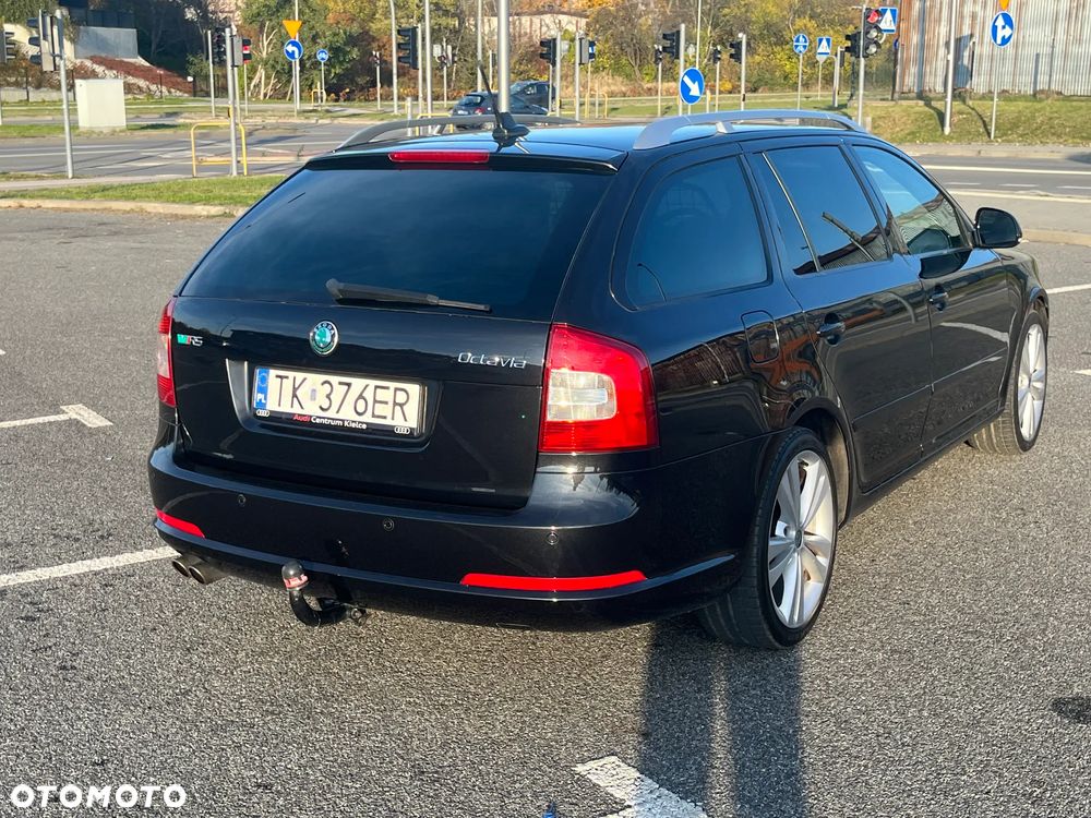 Skoda Octavia 2.0 TDI DPF RS DSG - 21